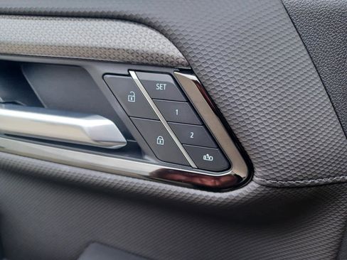 Used 2026 Chevrolet Silverado 1500 ZR2 image 21