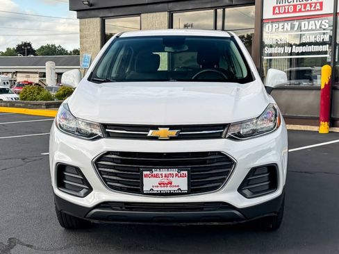 Used 2019 Chevrolet Trax LS AWD/4WD image 9