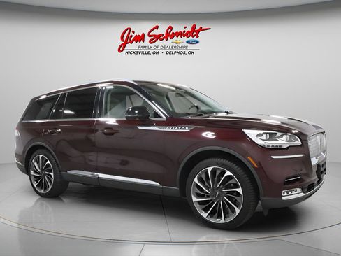 Used 2020 Lincoln Aviator Reserve w/ Equipment Group 202A AWD/4WD image 2