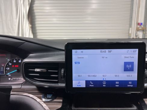 Used 2023 Ford Explorer Limited image 37