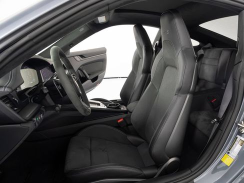 Certified 2025 Porsche 911 Carrera 4 GTS AWD/4WD image 5