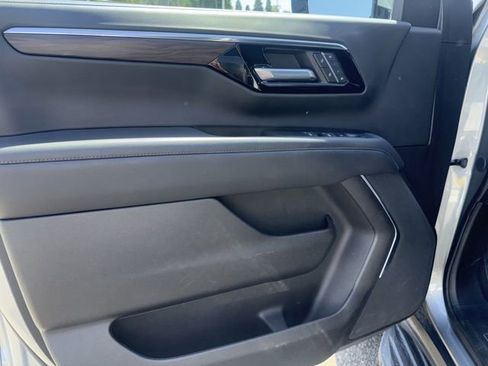 Used 2025 Chevrolet Tahoe LT AWD/4WD image 15