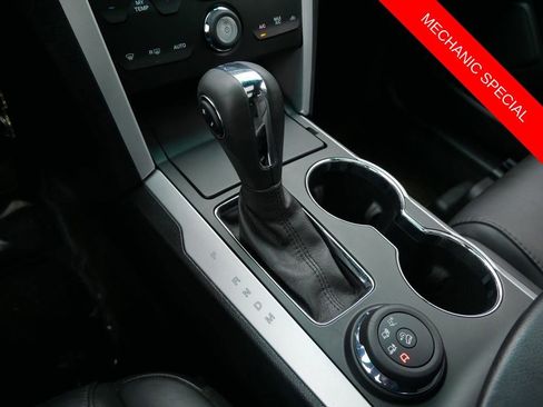 Used 2015 Ford Explorer XLT w/ Equipment Group 202B AWD/4WD image 21