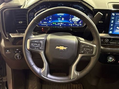 Used 2024 Chevrolet Silverado 1500 LT AWD/4WD image 22