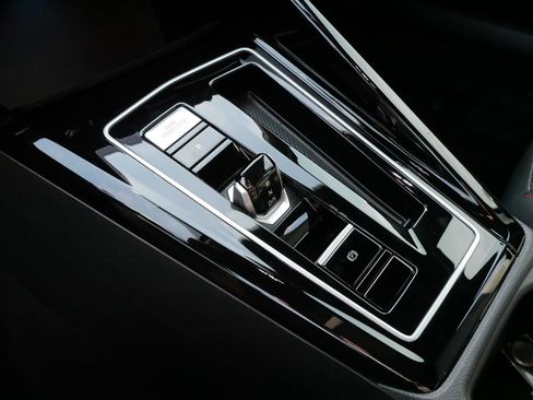 Certified 2023 Volkswagen GTI Autobahn image 24