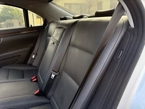 Used 2010 Mercedes-Benz S 550 image 32