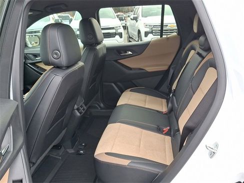 New 2026 Chevrolet Equinox ACTIV image 5