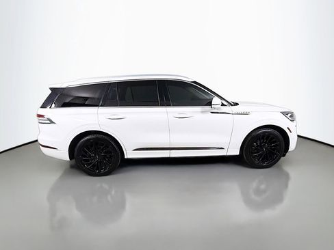 Used 2021 Lincoln Aviator Reserve w/ Equipment Group 208A AWD/4WD image 5