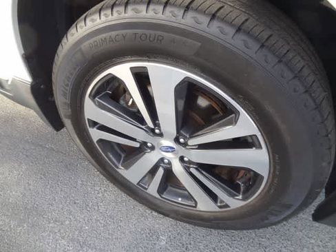 Used 2019 Subaru Outback 2.5i Limited AWD/4WD image 28