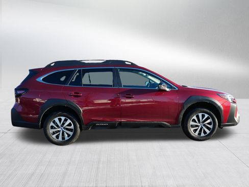 Certified 2025 Subaru Outback Premium image 8