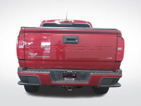 Used 2022 Chevrolet Colorado LT w/ LT Convenience Package AWD/4WD image 7