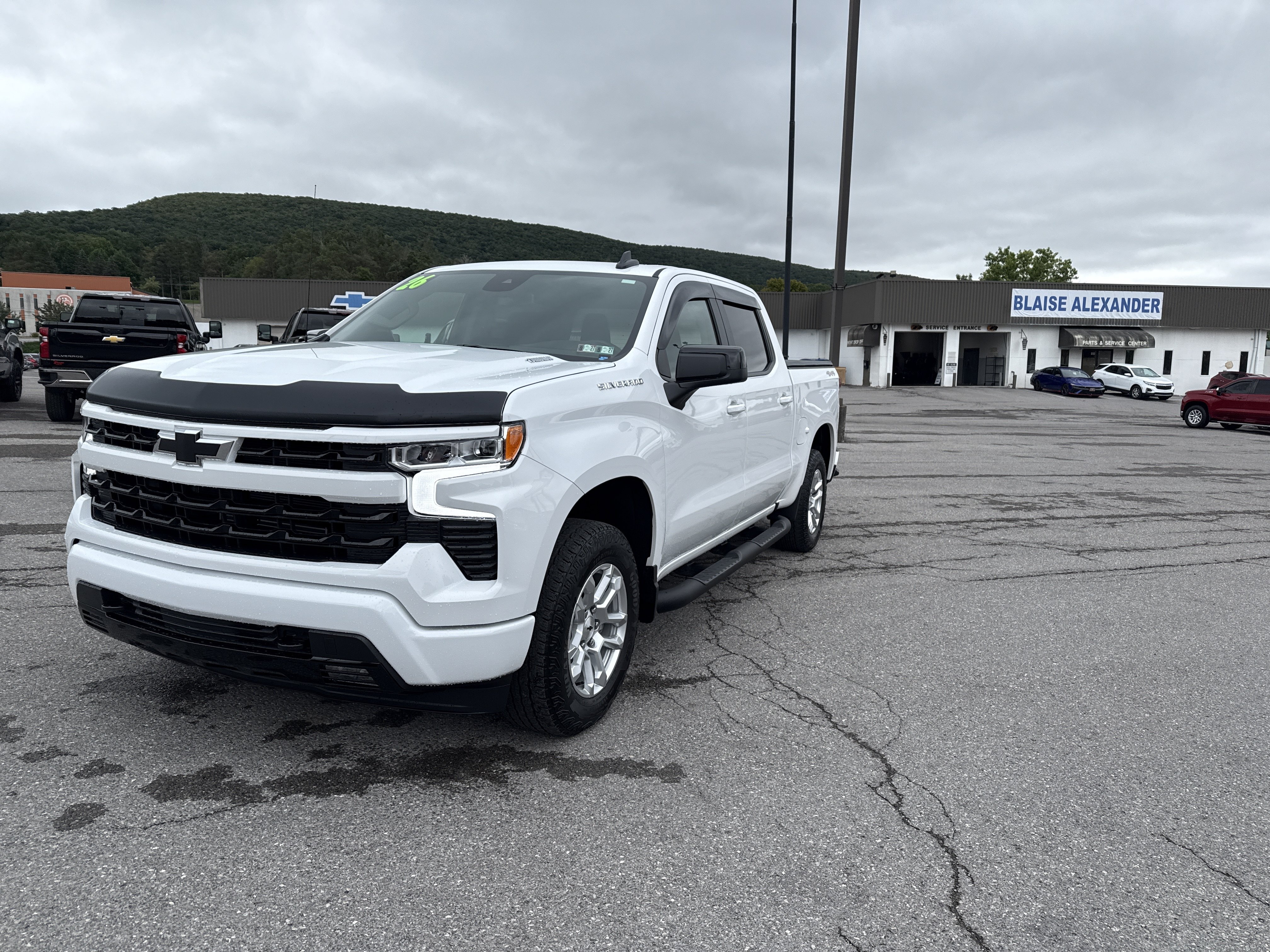 Used 2026 Chevrolet Silverado 1500 RST AWD/4WD image 8