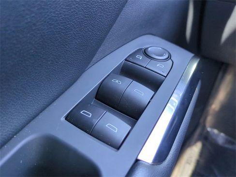 Used 2025 Chevrolet Traverse LT w/ Sun and Wheel Package image 30