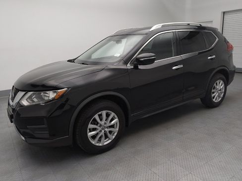 Used 2018 Nissan Rogue SV AWD/4WD image 2