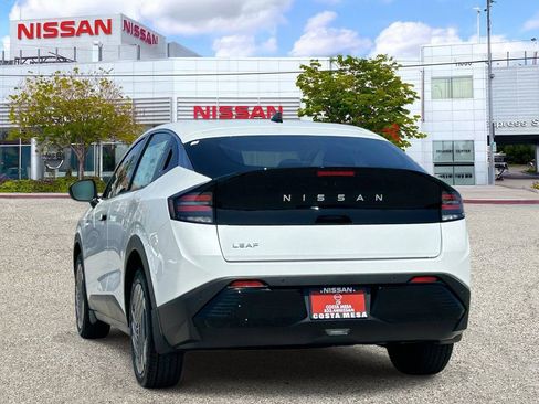 New 2026 Nissan Leaf image 3