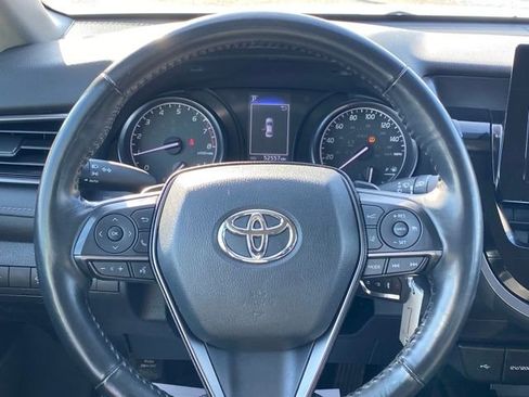 Used 2023 Toyota Camry SE FWD image 7