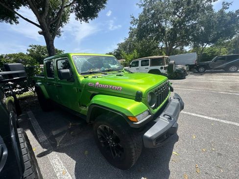 Used 2025 Jeep Gladiator Sport AWD/4WD image 15