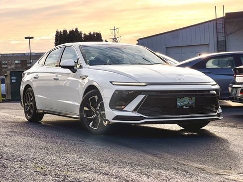 Certified 2024 Hyundai Sonata SEL image 1