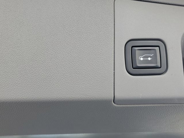 Used 2021 Cadillac XT5 Premium Luxury w/ LPO, Premium Carpet Package FWD image 28