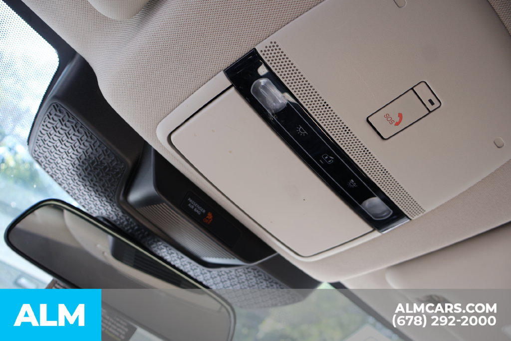 Used 2023 Nissan Ariya AWD image 36
