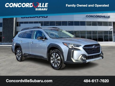 Certified 2025 Subaru Outback Limited AWD/4WD image 1