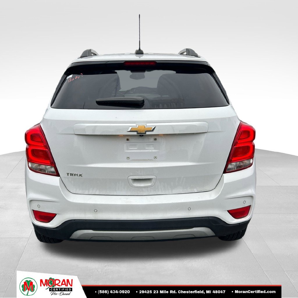 Used 2021 Chevrolet Trax LT w/ Driver Confidence Package FWD image 4