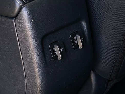 Used 2024 Nissan Kicks SV FWD image 27