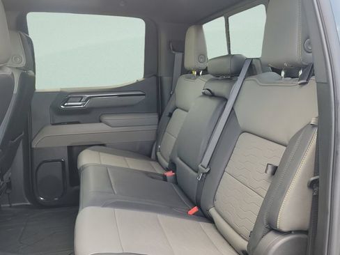 Used 2025 Chevrolet Silverado 1500 ZR2 w/ Technology Package AWD/4WD image 10