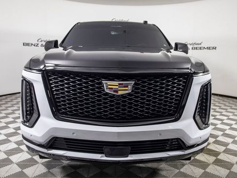 Used 2026 Cadillac Escalade ESV Sport w/ Touring Package AWD/4WD image 5