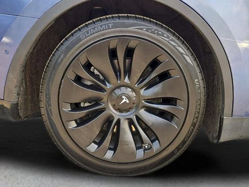 Used 2021 Tesla Model Y Long Range AWD/4WD image 10