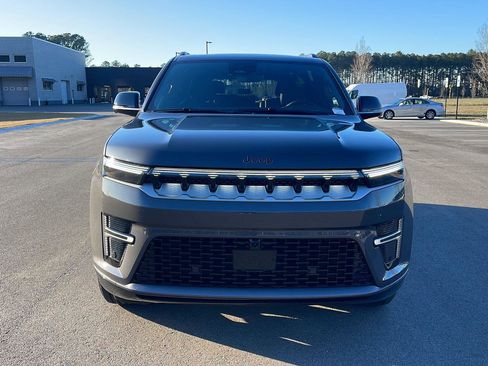 New 2026 Jeep Grand Wagoneer Base image 2