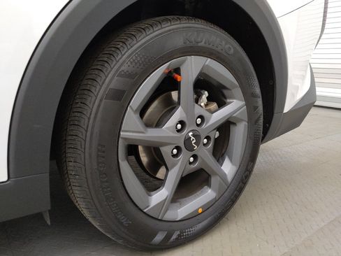 Used 2025 Kia K4 FWD image 31