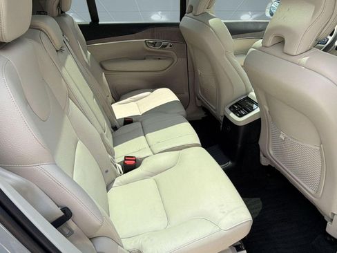 Used 2025 Volvo XC90 T8 Plus w/ Protection Package Premier AWD/4WD image 30