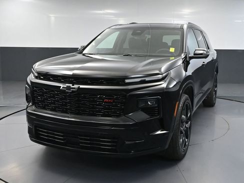 Used 2026 Chevrolet Traverse RS image 10