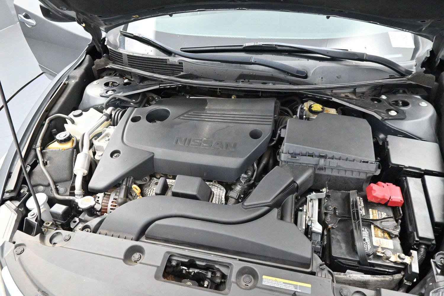 Used 2017 Nissan Altima 2.5 SR w/ Midnight Edition Package FWD image 32
