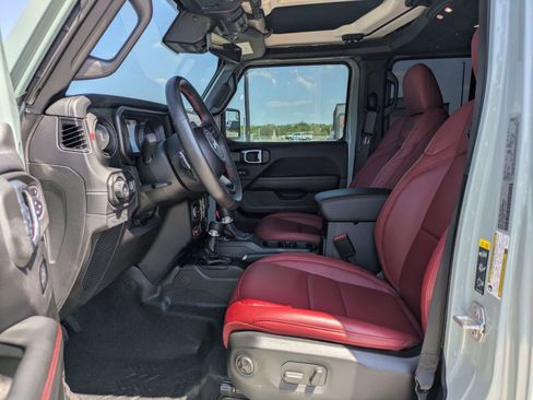Used 2024 Jeep Wrangler Unlimited Rubicon 392 AWD/4WD image 9