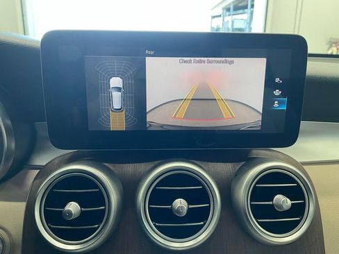 Used 2021 Mercedes-Benz GLC 300 GLC 300 image 25