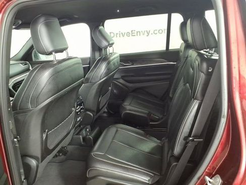 Used 2024 Jeep Grand Cherokee L Limited image 9