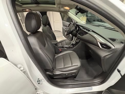 Used 2022 Buick Encore GX Essence w/ Experience Buick Package image 42