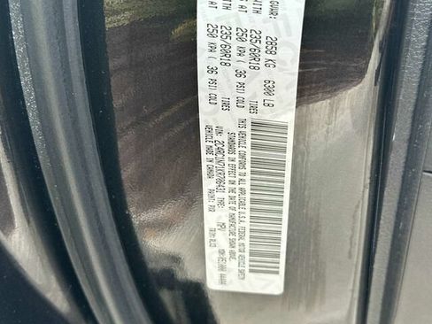 Used 2019 Chrysler Pacifica Limited w/ Advanced Safetytec Group FWD image 38