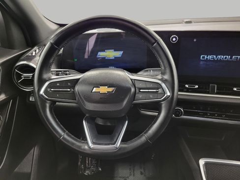 Used 2025 Chevrolet Equinox LT AWD/4WD image 6