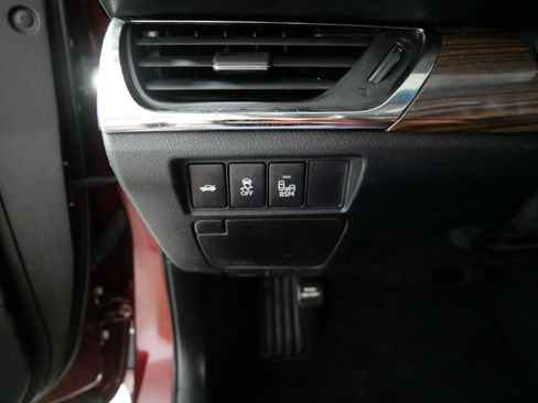 Used 2015 Toyota Avalon XLE Touring FWD image 26