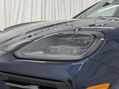 New 2026 Porsche Cayenne AWD/4WD image 17