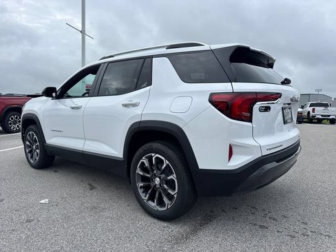 New 2027 GMC Terrain Elevation w/ Elevation Premium Package FWD image 4