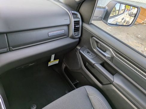 New 2026 RAM 1500 Big Horn AWD/4WD image 13
