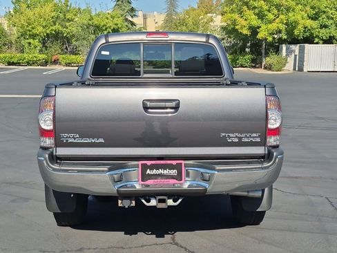 Used 2012 Toyota Tacoma PreRunner w/ SR5 Pkg RWD image 7