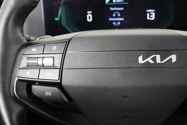 Used 2026 Kia Sportage LX FWD image 8
