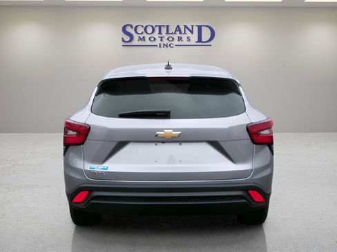 Used 2026 Chevrolet Trax LS w/ Driver Confidence Package FWD image 7