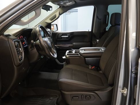 Used 2022 Chevrolet Silverado 1500 LT AWD/4WD image 4