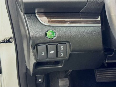Used 2015 Honda CR-V Touring image 14